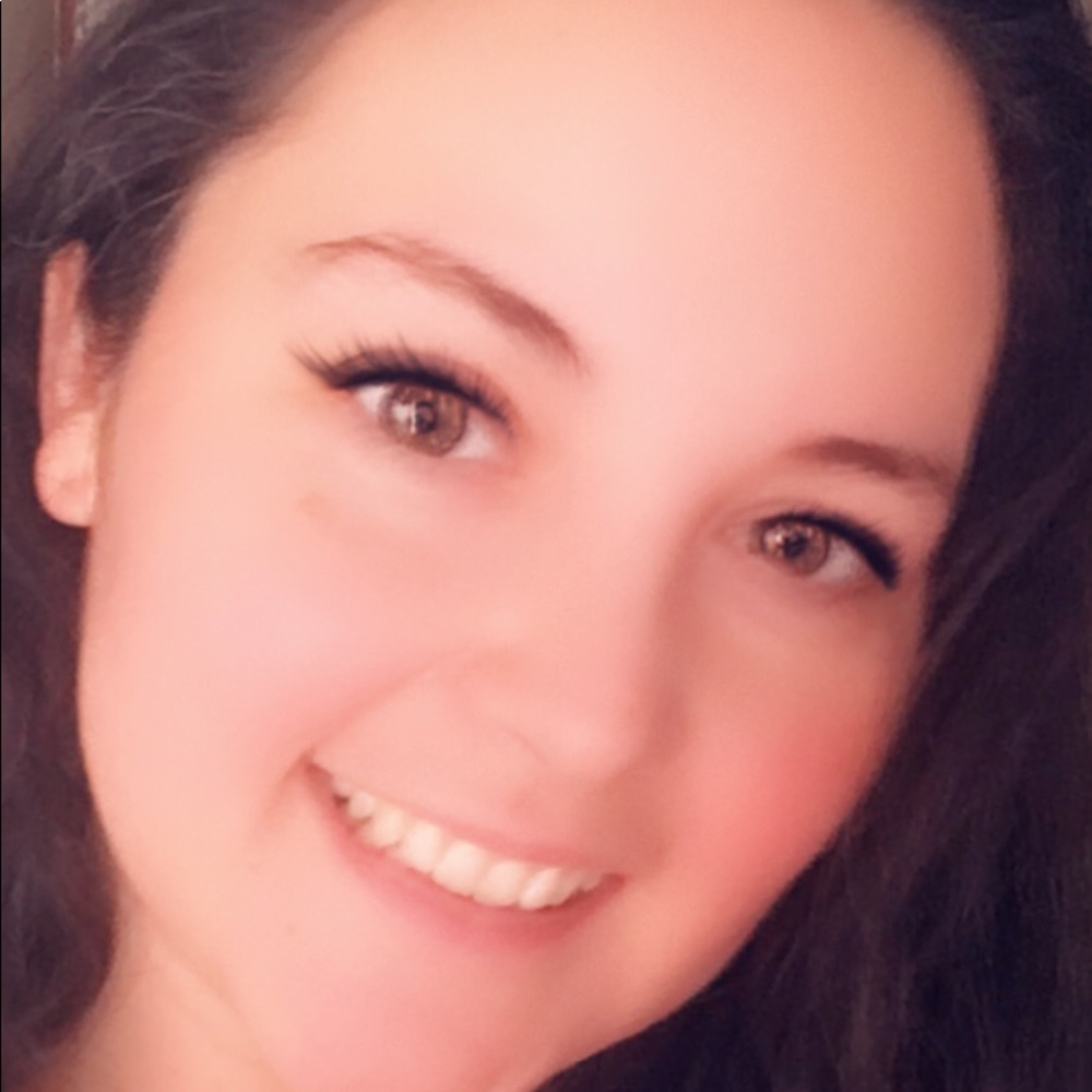 Meet your Posher, Melissa